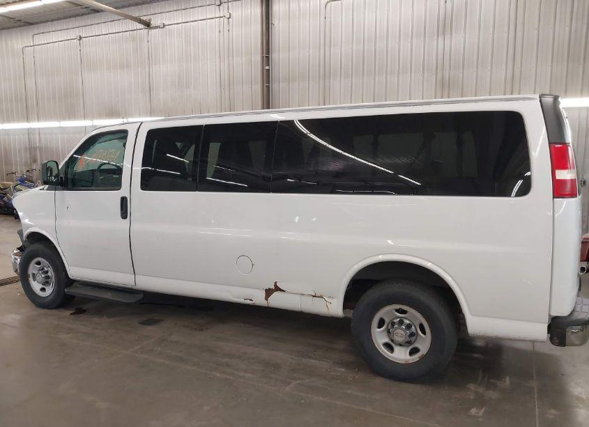 Photo 14 of 2013 Chevrolet Express 3500 LT (VIN 1GAZG1FG0D1128440)