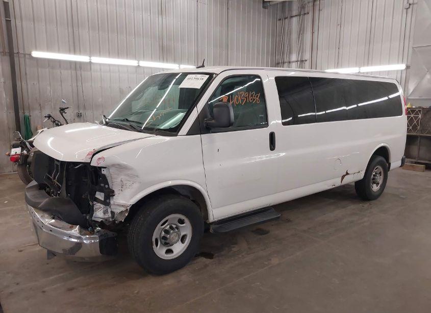 Photo 2 of 2013 Chevrolet Express 3500 LT (VIN 1GAZG1FG0D1128440)