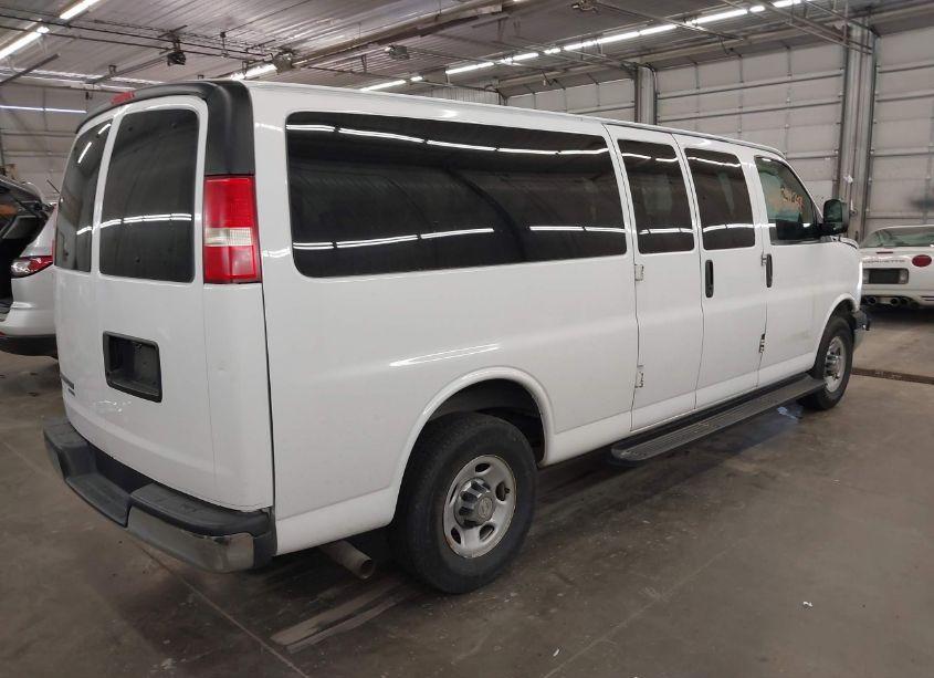 Photo 4 of 2013 Chevrolet Express 3500 LT (VIN 1GAZG1FG0D1128440)
