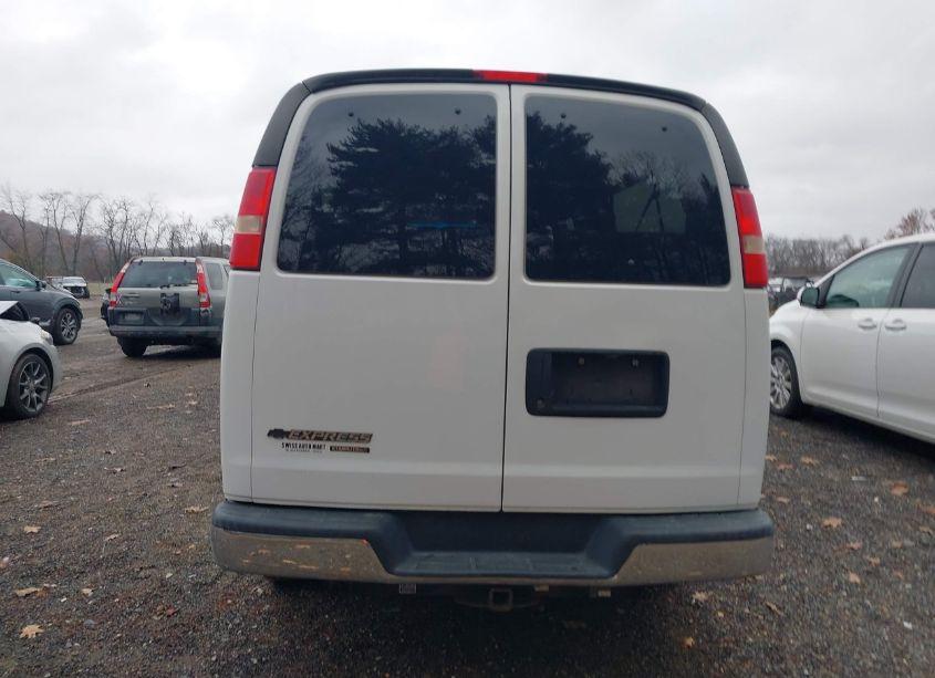 Photo 16 of 2014 Chevrolet Express 3500 LT (VIN 1GAZG1FG0E1100364)