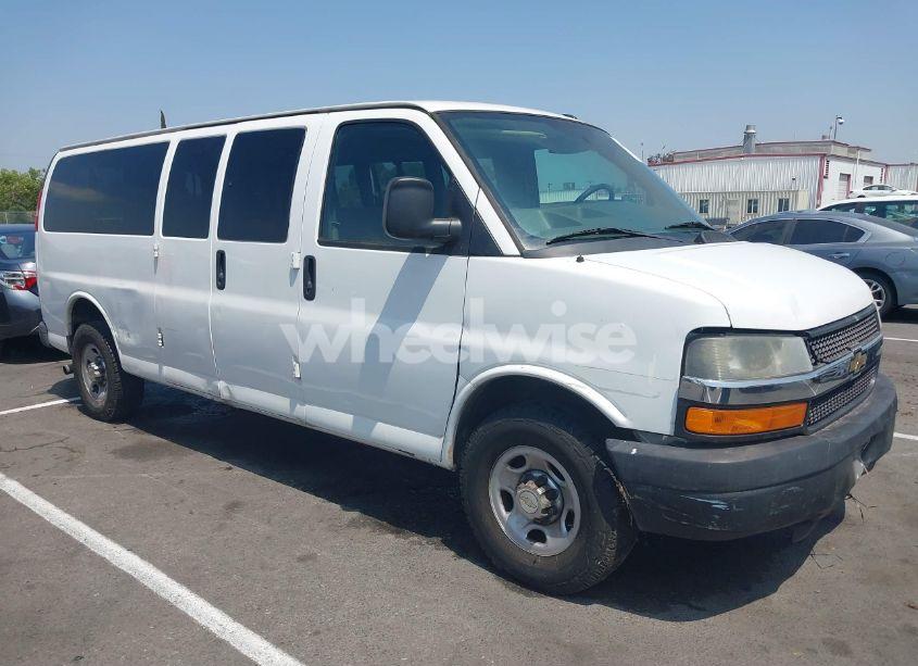 2014 Chevrolet Express 3500 LT (VIN 1GAZG1FG4E1154654) main photo