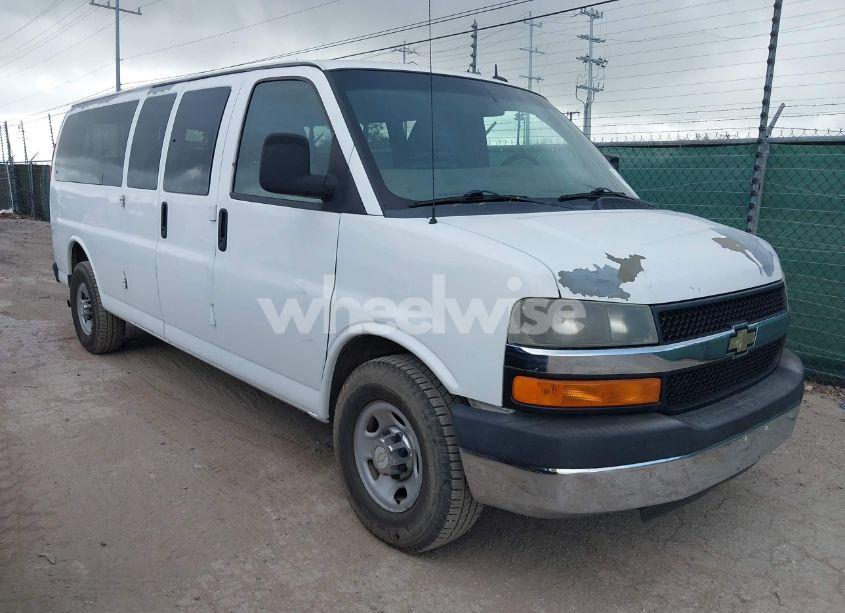 2011 Chevrolet Express 3500 LT (VIN 1GAZG1FG5B1149331) main photo