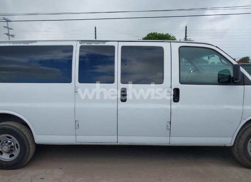 Photo 13 of 2011 Chevrolet Express 3500 LT (VIN 1GAZG1FG5B1149331)