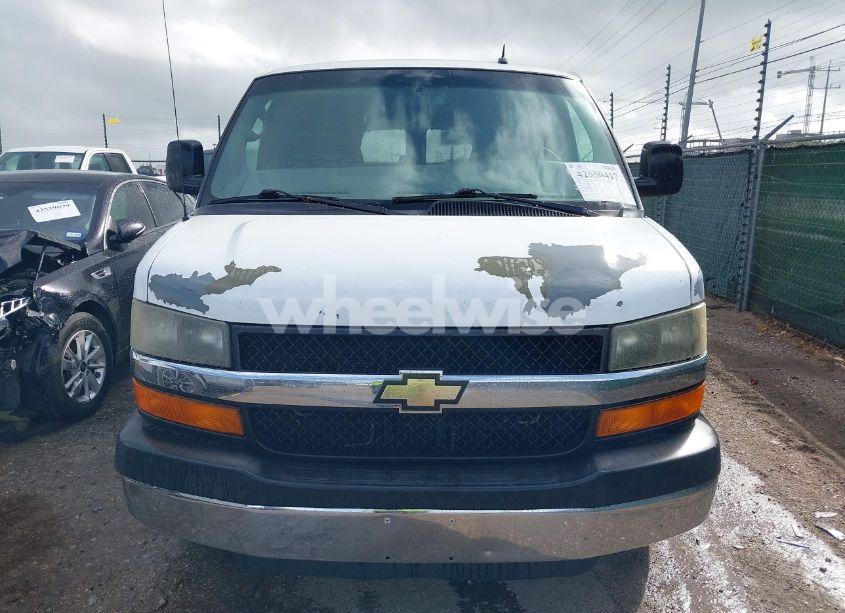 Photo 6 of 2011 Chevrolet Express 3500 LT (VIN 1GAZG1FG5B1149331)