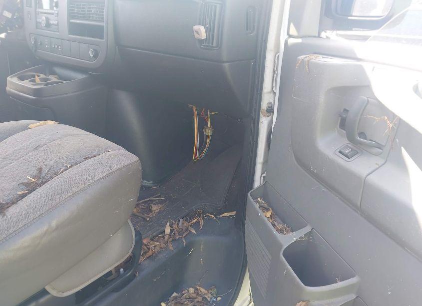 Photo 5 of 2013 Chevrolet Express 3500 LT (VIN 1GAZG1FG5D1128949)