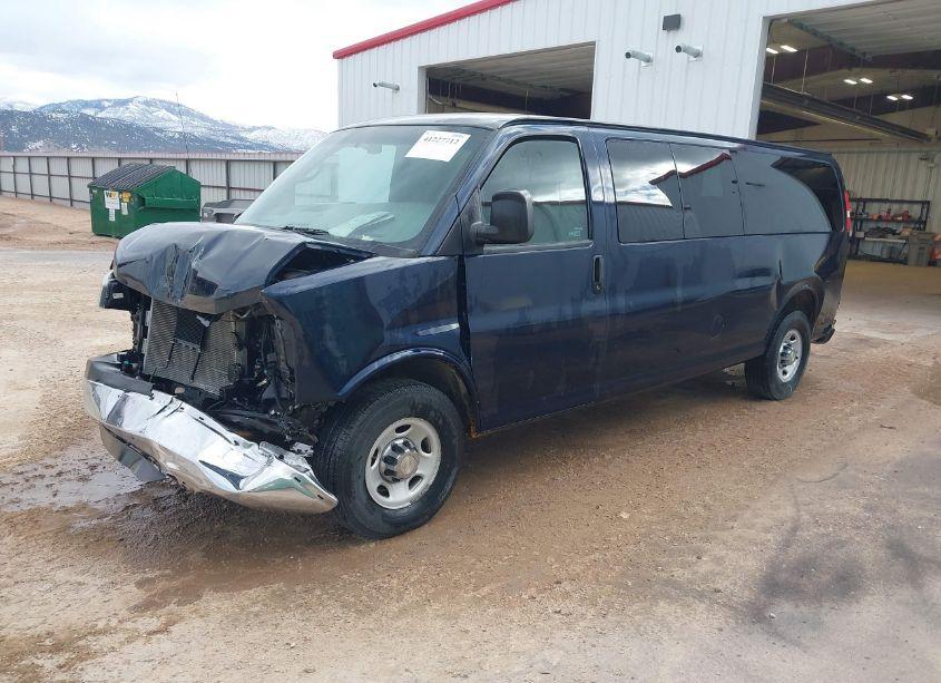 Photo 2 of 2012 Chevrolet Express 3500 LT (VIN 1GAZG1FG7C1186740)
