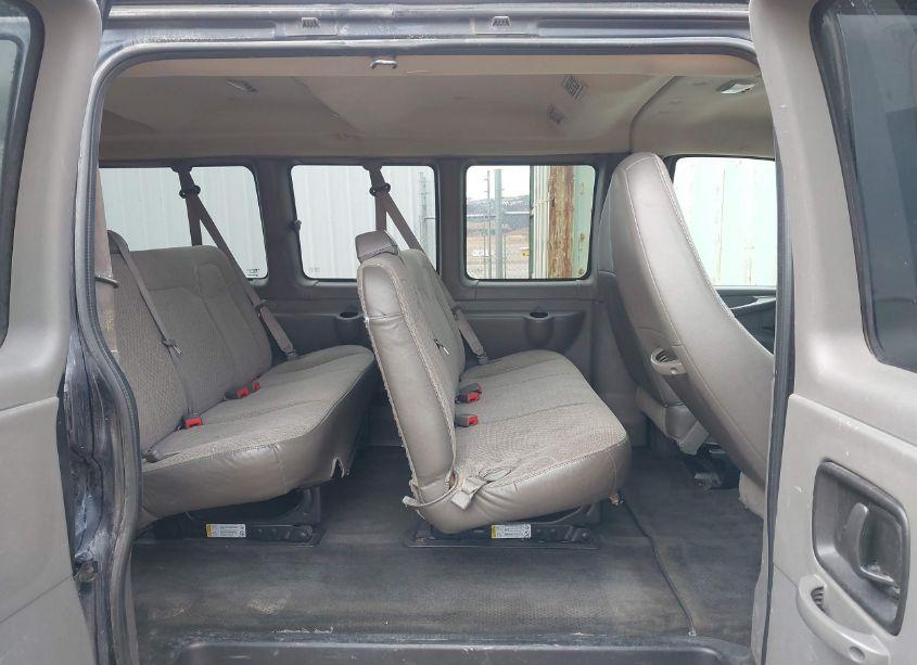 Photo 8 of 2012 Chevrolet Express 3500 LT (VIN 1GAZG1FG7C1186740)