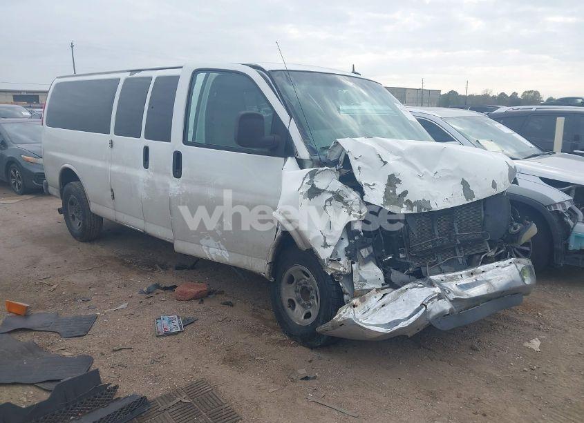 2011 Chevrolet Express 3500 LT (VIN 1GAZG1FG8B1150943) main photo
