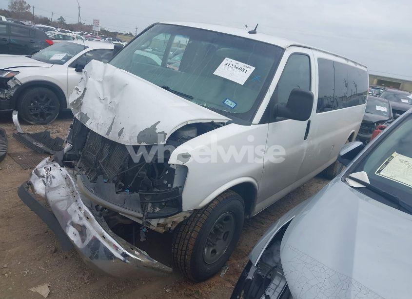 Photo 2 of 2011 Chevrolet Express 3500 LT (VIN 1GAZG1FG8B1150943)