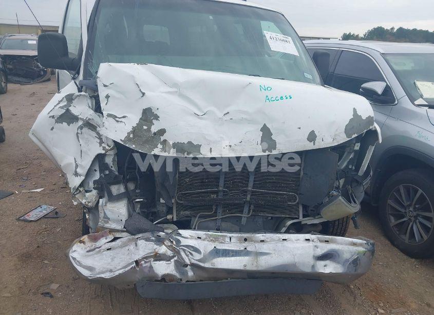 Photo 6 of 2011 Chevrolet Express 3500 LT (VIN 1GAZG1FG8B1150943)