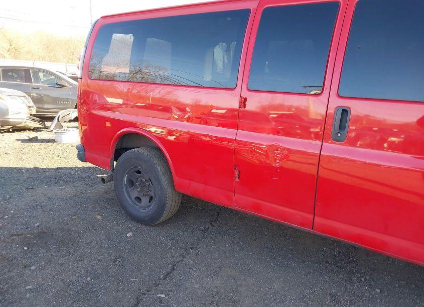 Photo 18 of 2012 Chevrolet Express 3500 LT (VIN 1GAZG1FG8C1109469)