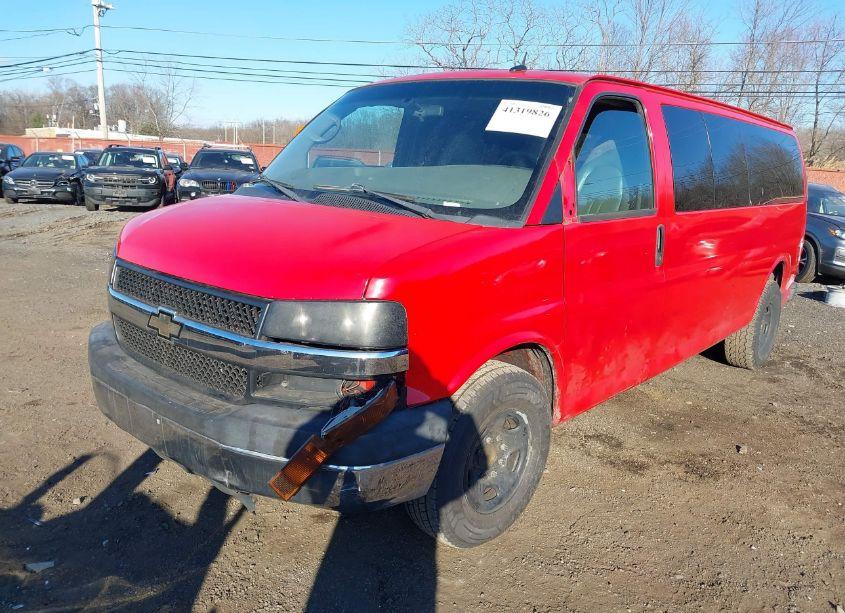 Photo 2 of 2012 Chevrolet Express 3500 LT (VIN 1GAZG1FG8C1109469)