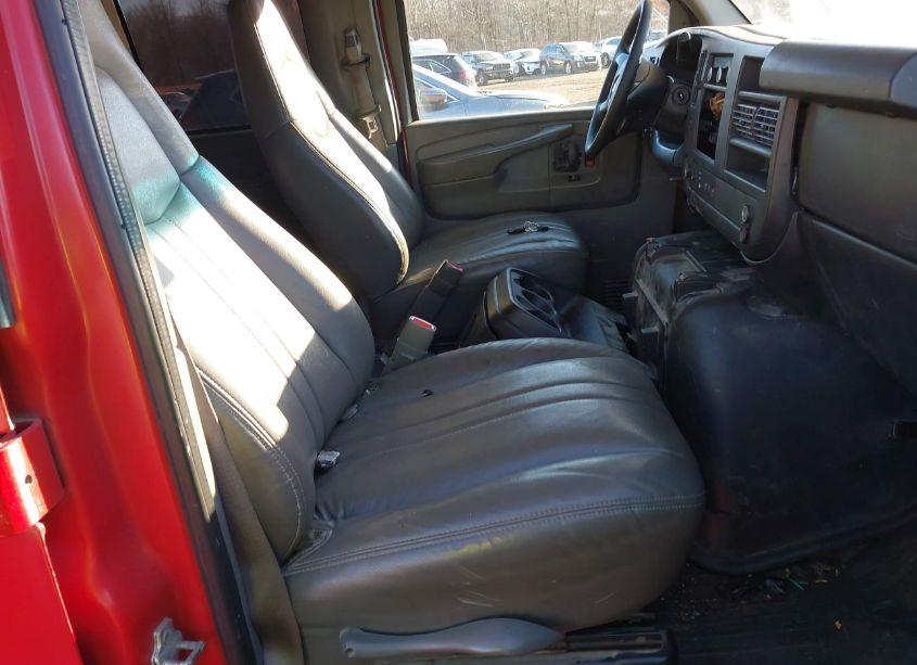 Photo 5 of 2012 Chevrolet Express 3500 LT (VIN 1GAZG1FG8C1109469)