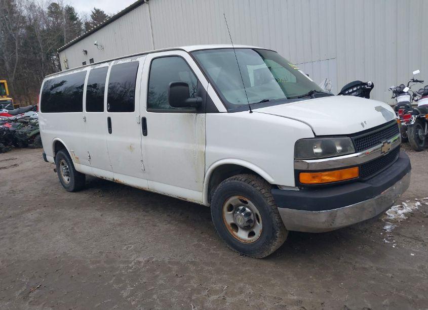 2012 Chevrolet Express 3500 LT (VIN 1GAZG1FGXC1142697) main photo