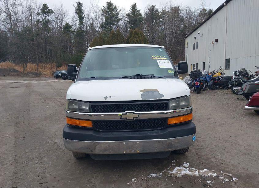Photo 11 of 2012 Chevrolet Express 3500 LT (VIN 1GAZG1FGXC1142697)