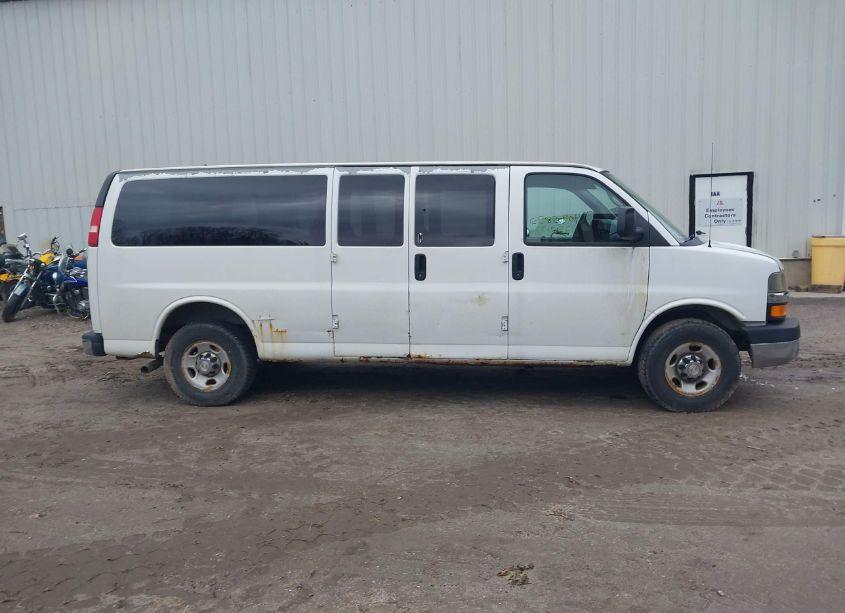 Photo 12 of 2012 Chevrolet Express 3500 LT (VIN 1GAZG1FGXC1142697)