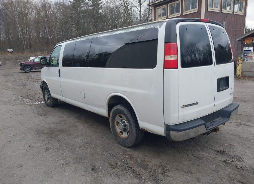Photo 3 of 2012 Chevrolet Express 3500 LT (VIN 1GAZG1FGXC1142697)