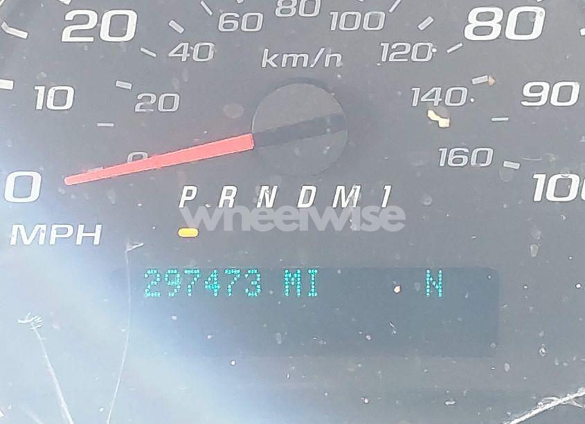 Photo 15 of 2015 Chevrolet Express 3500 LT (VIN 1GAZG1FGXF1172030)