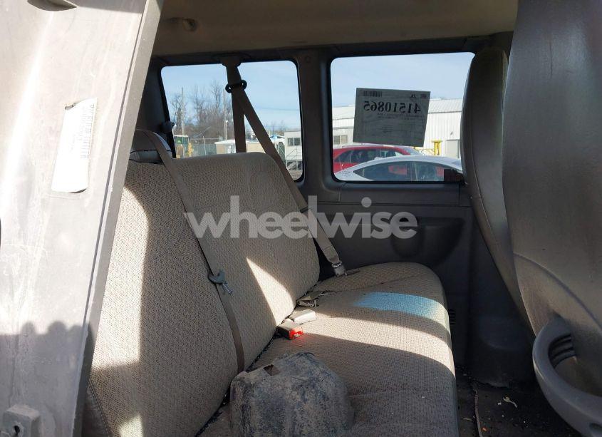 Photo 8 of 2015 Chevrolet Express 3500 LT (VIN 1GAZG1FGXF1172030)