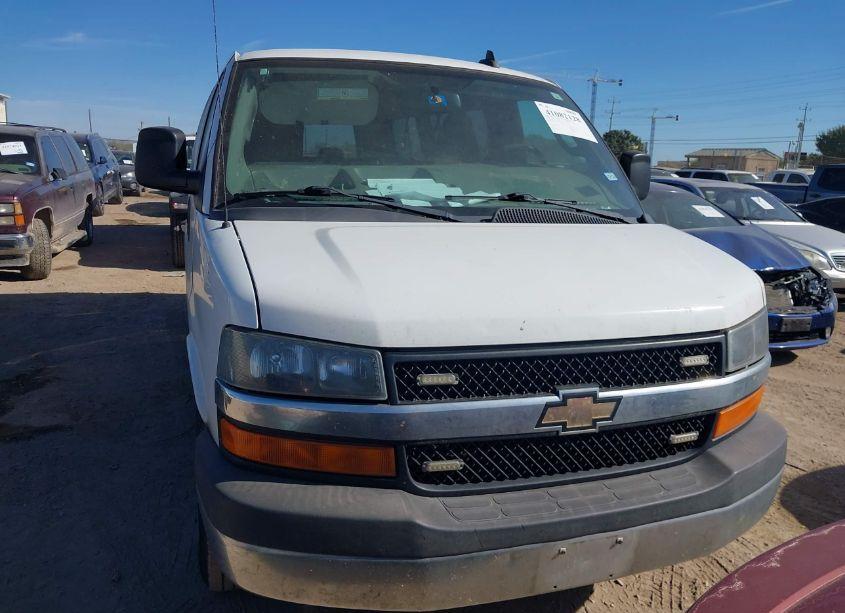 Photo 6 of 2016 Chevrolet Express 3500 LT (VIN 1GAZGMFG5G1264634)