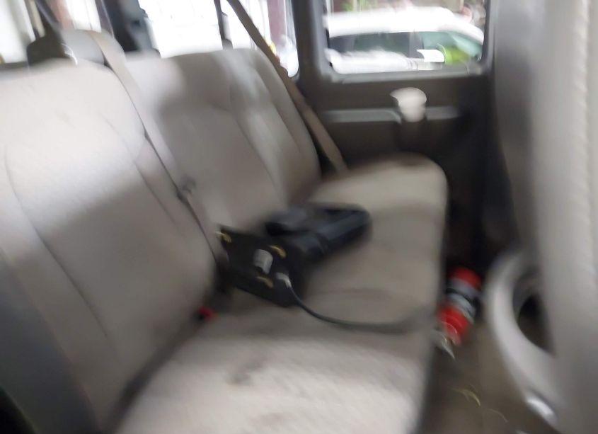 Photo 8 of 2017 Chevrolet Express 3500 LT (VIN 1GAZGMFG9H1190023)