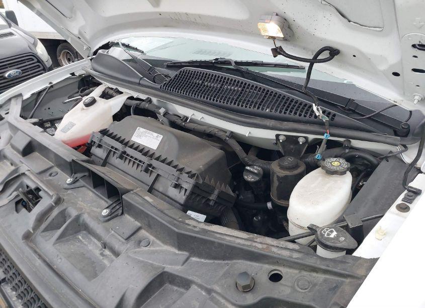 Photo 10 of 2022 Chevrolet Express PASSENGER RWD 3500 EXTENDED WHEELBASE LS (VIN 1GAZGNF79N1252845)