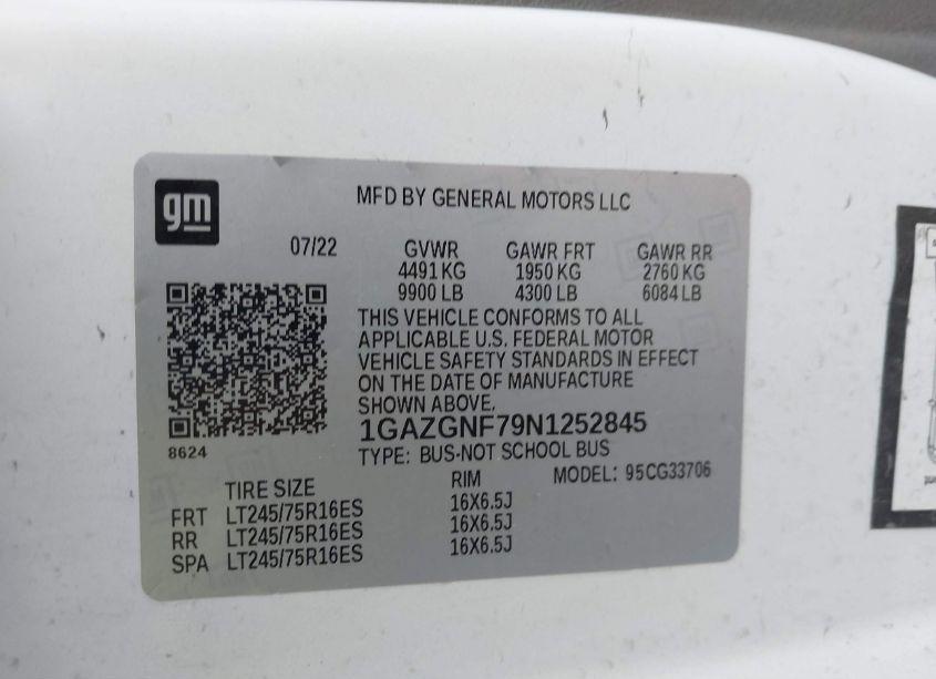 Photo 9 of 2022 Chevrolet Express PASSENGER RWD 3500 EXTENDED WHEELBASE LS (VIN 1GAZGNF79N1252845)