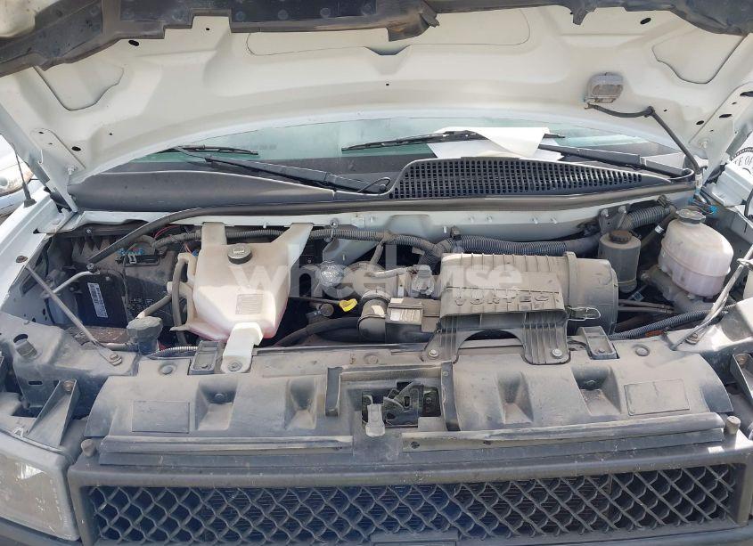 Photo 10 of 2020 Chevrolet Express PASSENGER RWD 3500 EXTENDED WHEELBASE LS (VIN 1GAZGNFG0L1242492)