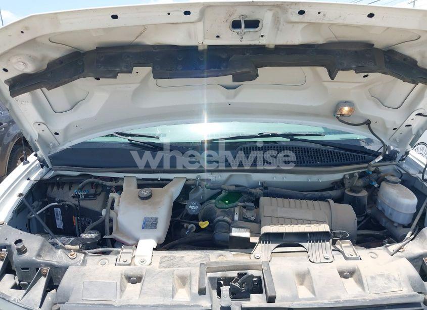 Photo 10 of 2020 Chevrolet Express PASSENGER RWD 3500 EXTENDED WHEELBASE LS (VIN 1GAZGNFG1L1240914)