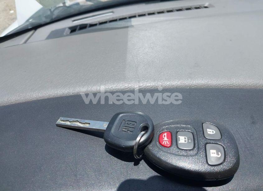 Photo 11 of 2020 Chevrolet Express PASSENGER RWD 3500 EXTENDED WHEELBASE LS (VIN 1GAZGNFG1L1240914)