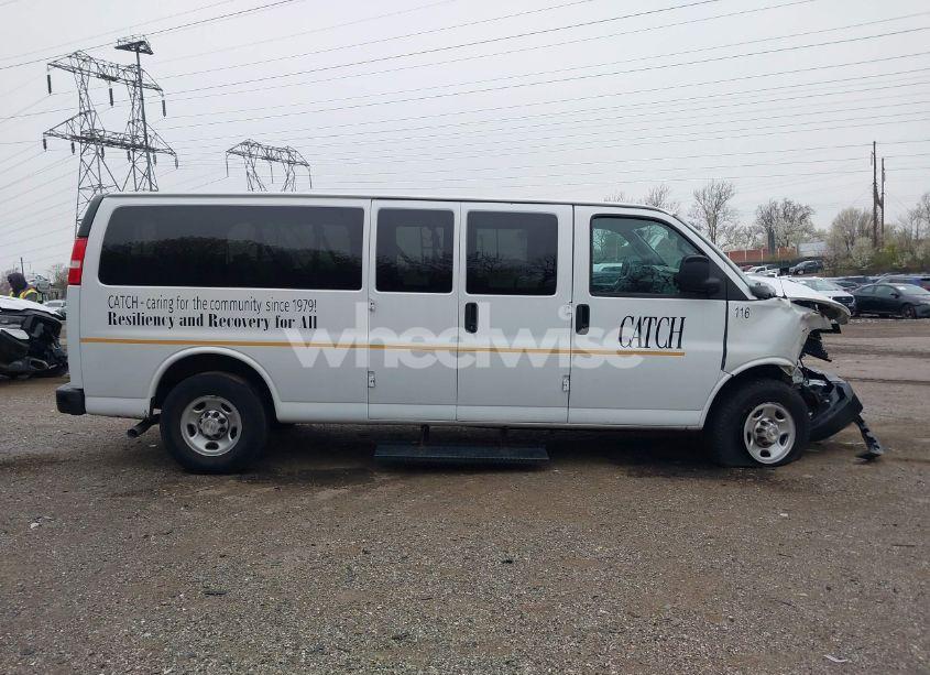 Photo 14 of 2023 Chevrolet Express PASSENGER RWD 3500 EXTENDED WHEELBASE LS (VIN 1GAZGNFP2P1137216)