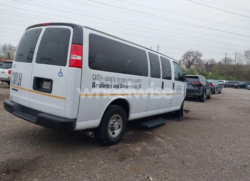 Photo 4 of 2023 Chevrolet Express PASSENGER RWD 3500 EXTENDED WHEELBASE LS (VIN 1GAZGNFP2P1137216)