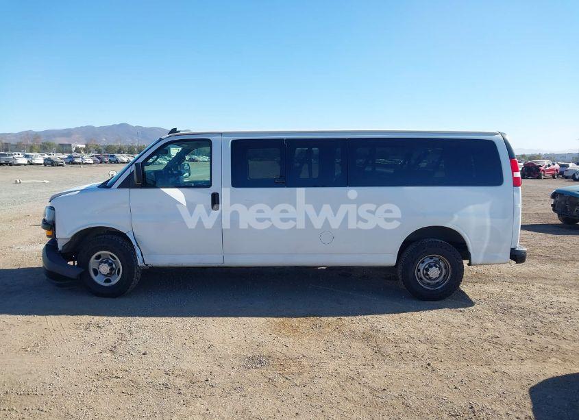 Photo 14 of 2019 Chevrolet Express 3500 LS (VIN 1GAZGNFP5K1278693)