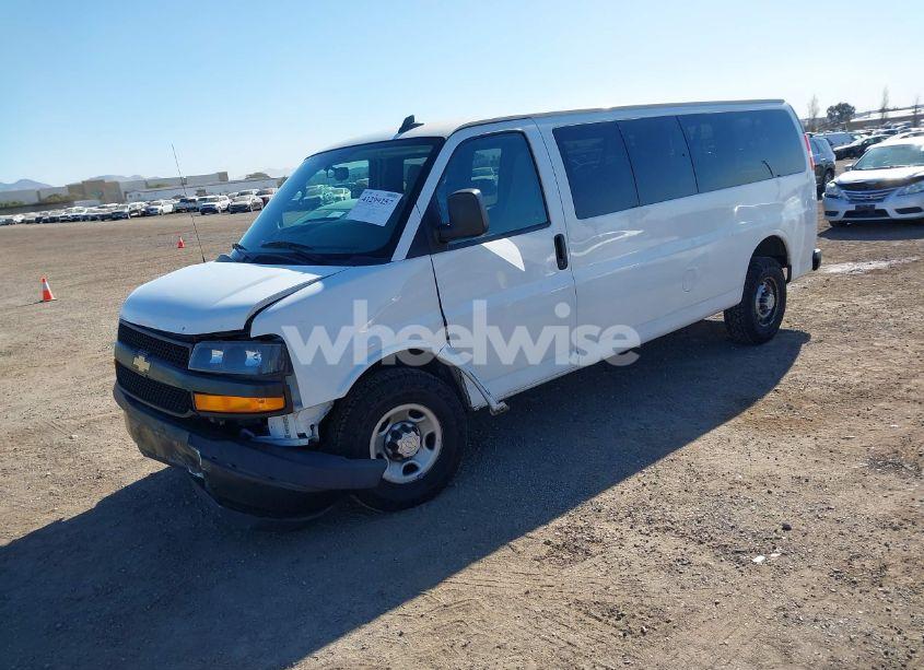 Photo 2 of 2019 Chevrolet Express 3500 LS (VIN 1GAZGNFP5K1278693)
