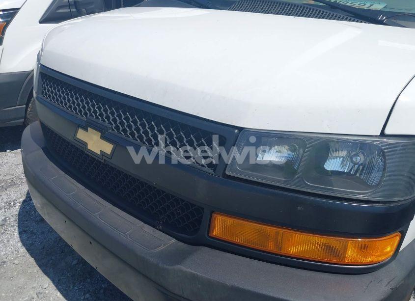 Photo 6 of 2023 Chevrolet Express PASSENGER RWD 3500 EXTENDED WHEELBASE LS (VIN 1GAZGNFP7P1133565)