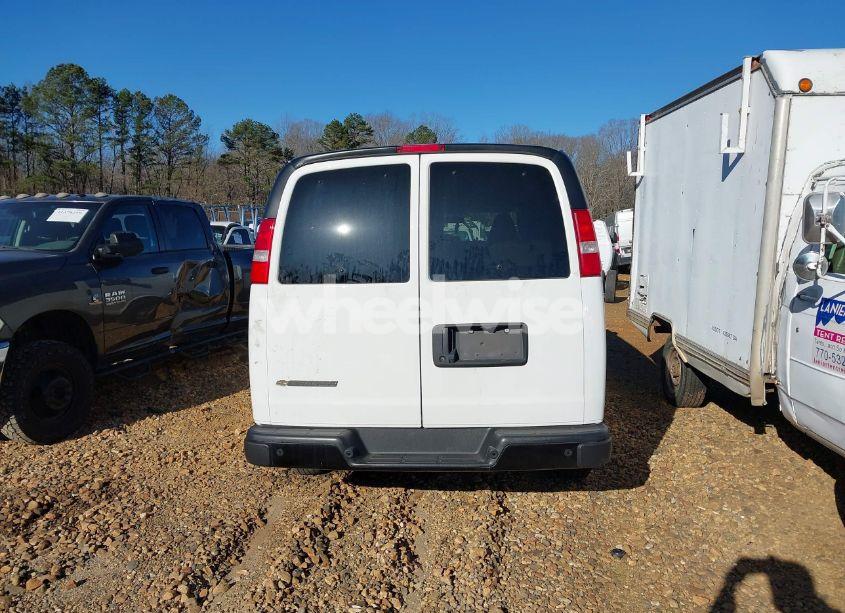Photo 16 of 2023 Chevrolet Express PASSENGER RWD 3500 EXTENDED WHEELBASE LS (VIN 1GAZGNFP9P1114645)