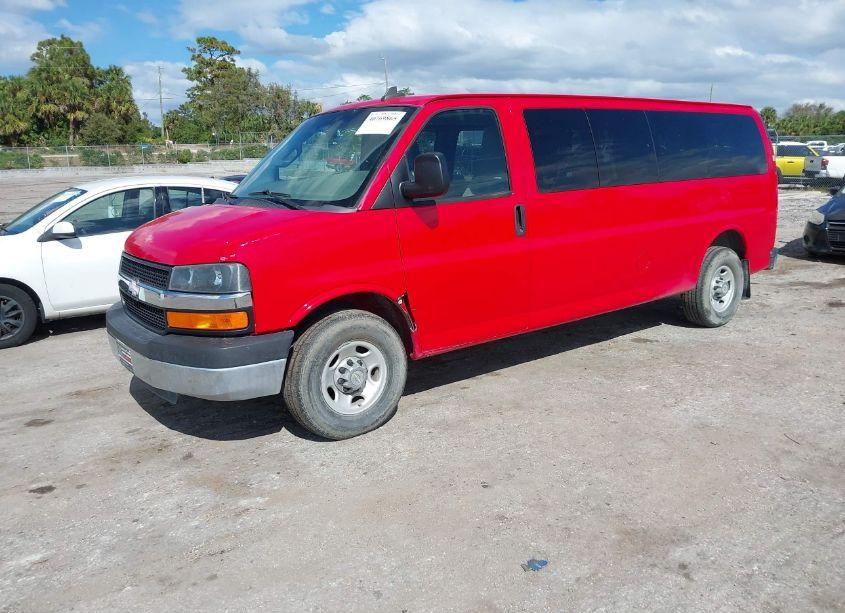 Photo 2 of 2016 Chevrolet Express 3500 LT (VIN 1GAZGPFG0G1158612)