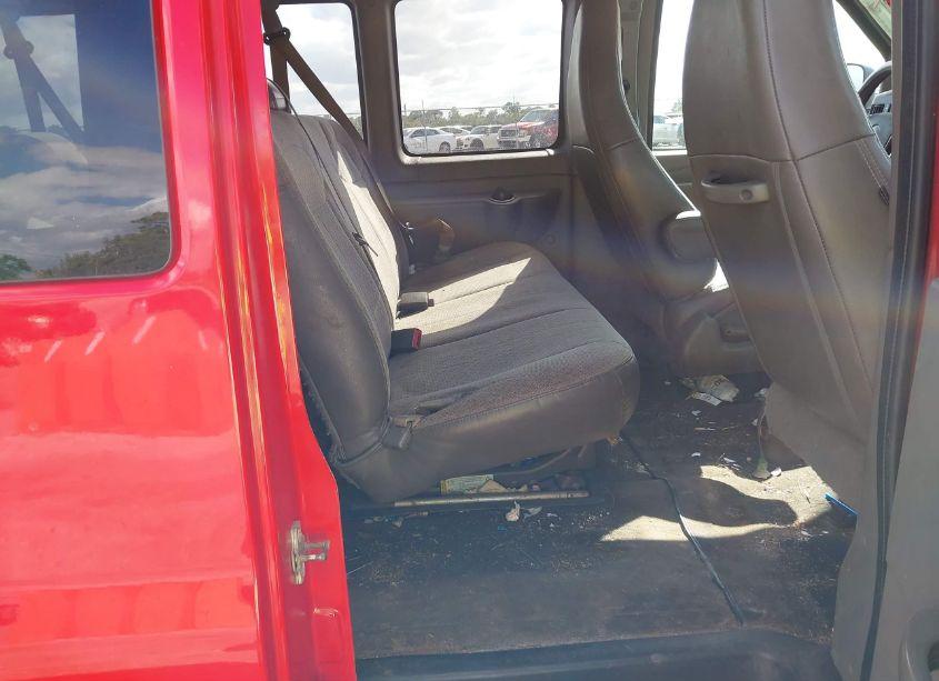 Photo 8 of 2016 Chevrolet Express 3500 LT (VIN 1GAZGPFG0G1158612)