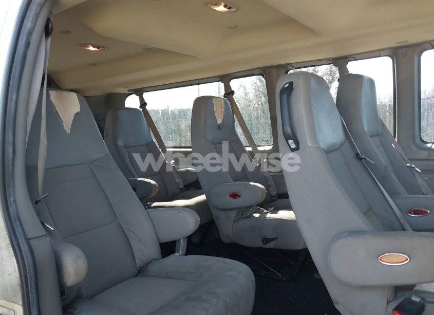 Photo 8 of 2016 Chevrolet Express 3500 LT (VIN 1GAZGPFG0G1189925)