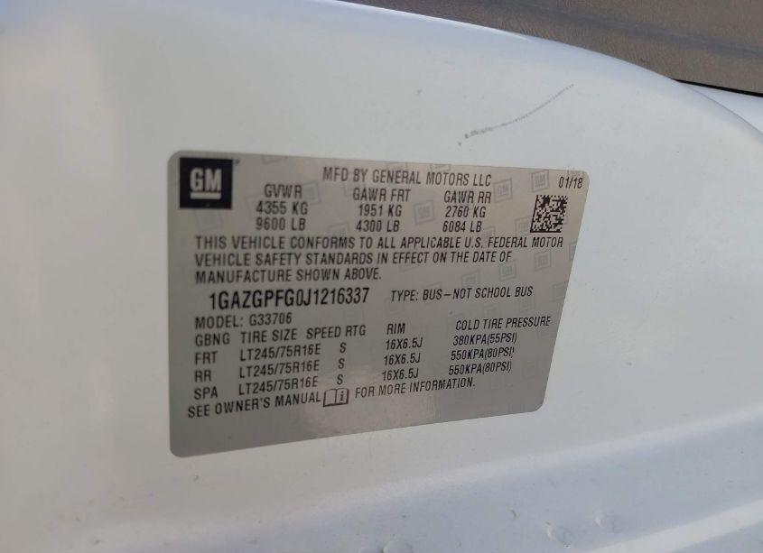 Photo 8 of 2018 Chevrolet Express 3500 LT (VIN 1GAZGPFG0J1216337)