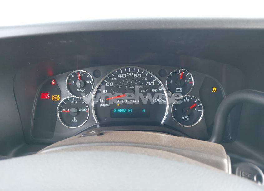 Photo 7 of 2019 Chevrolet Express 3500 LT (VIN 1GAZGPFG1K1330090)