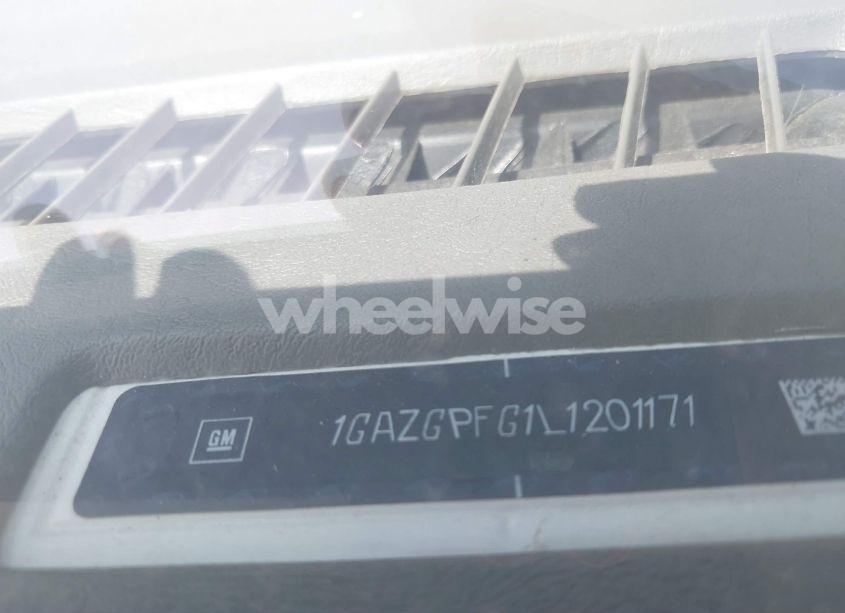 Photo 9 of 2020 Chevrolet Express PASSENGER RWD 3500 EXTENDED WHEELBASE LT (VIN 1GAZGPFG1L1201171)