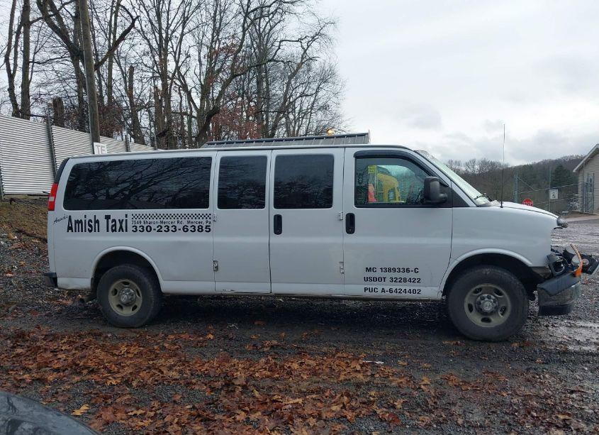 Photo 13 of 2017 Chevrolet Express 3500 LT (VIN 1GAZGPFG2H1340653)