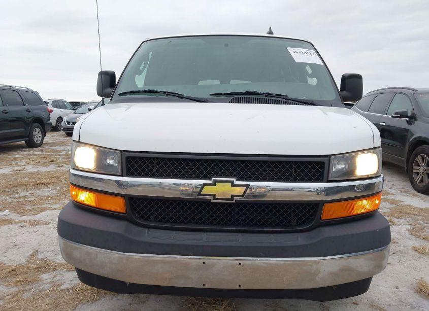 Photo 12 of 2017 Chevrolet Express 3500 LT (VIN 1GAZGPFG3H1278549)