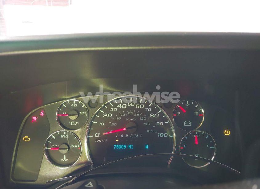 Photo 7 of 2018 Chevrolet Express 3500 LT (VIN 1GAZGPFG3J1284681)