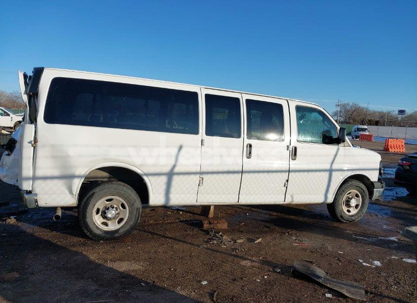 Photo 14 of 2018 Chevrolet Express 3500 LT (VIN 1GAZGPFG3J1331501)