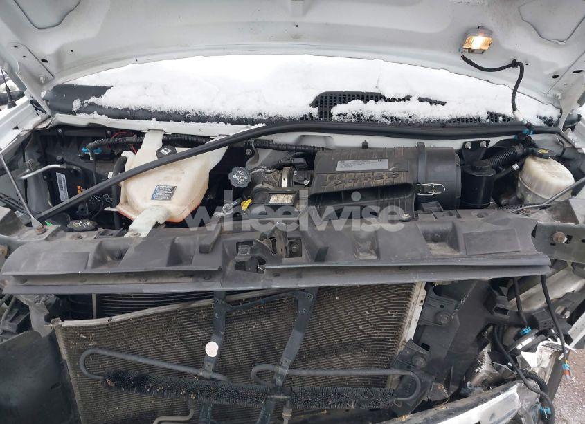Photo 10 of 2017 Chevrolet Express 3500 LT (VIN 1GAZGPFG4H1185121)