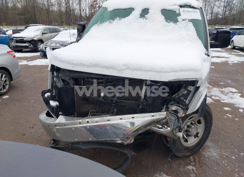 Photo 12 of 2017 Chevrolet Express 3500 LT (VIN 1GAZGPFG4H1185121)