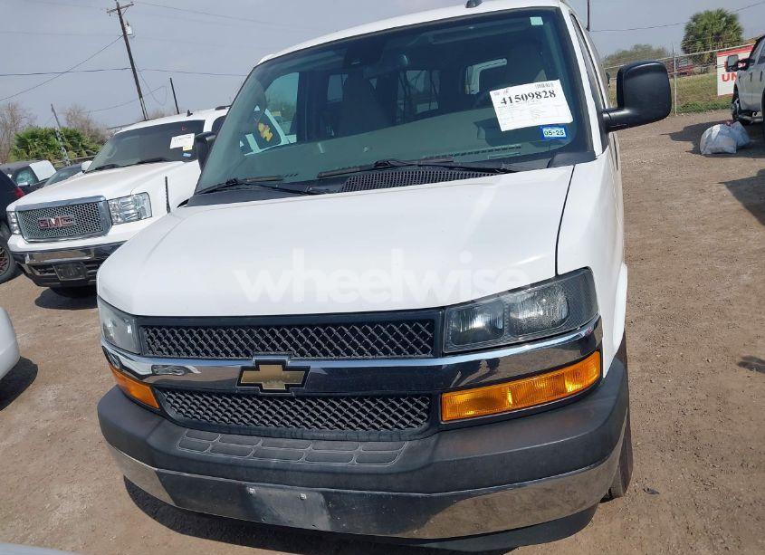 Photo 12 of 2019 Chevrolet Express 3500 LT (VIN 1GAZGPFG4K1221865)