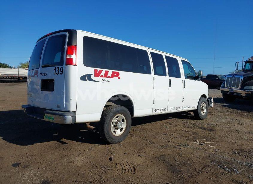 Photo 4 of 2016 Chevrolet Express 3500 LT (VIN 1GAZGPFG5G1288255)